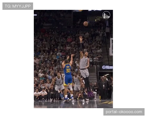 勇士16分逆转马刺，库里49分罚球准绝杀