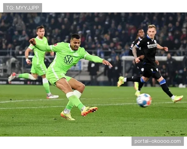 汉堡中场伦贝格停赛,防线面临霍村冲刺考验 汉堡中场伦贝格停赛,防线面临霍村冲刺考验