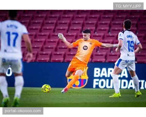 升班马阿拉维斯击败巴萨战术解析，务实防守反击显成效