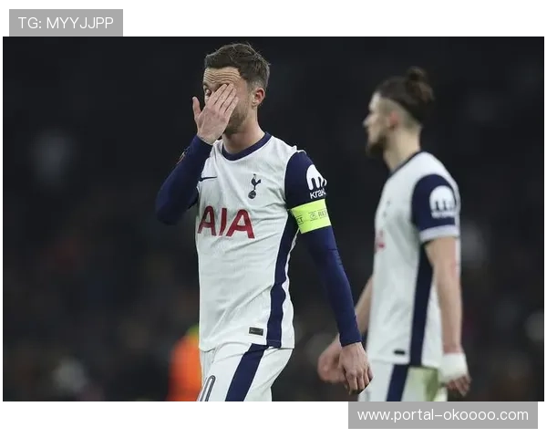 奥萨苏纳进球被吹犯规在先，VAR确认判罚